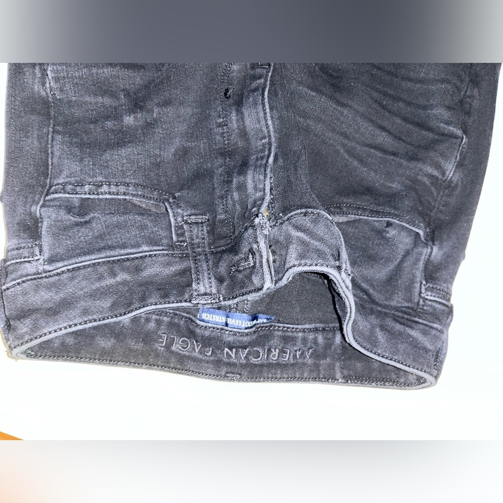 black american eagle jeans
